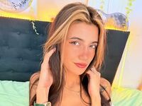 beautiful webcam girl MiaDennis