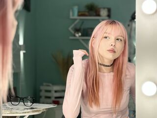 camgirl showing tits MichelGronowski
