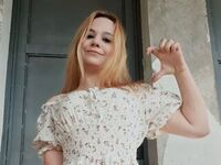 naked webcam girl photo MilanaMusly