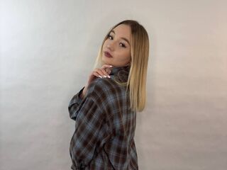 naked cam girl masturbating with dildo NatashiaStrevell