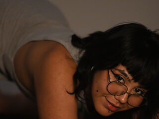 adult chatroom NoemieBlanche