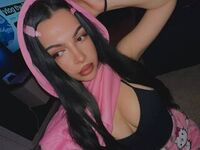 camgirl photo NouraMalvi