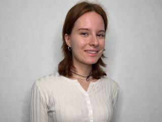 naughty cam girl fingering shaved pussy OdellBretana