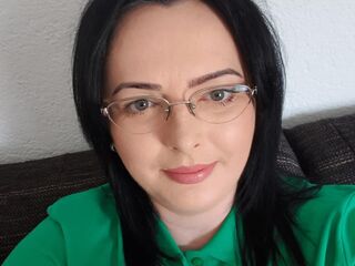 girl fingering shaved pussy Pansela