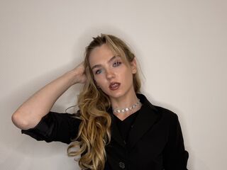 hot cam girl fingering pussy RubyMoore