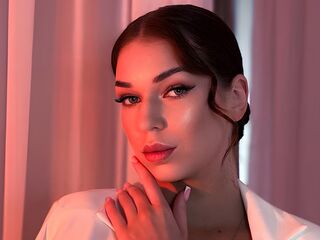 camslut topless SachikoLumley