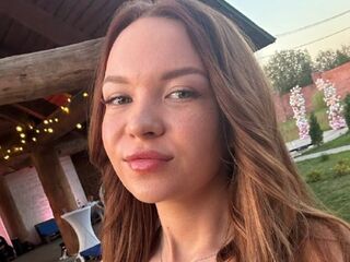 hot cam whore SadeBergum