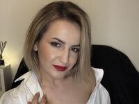 camgirl playing with sex toy SellenaMiller