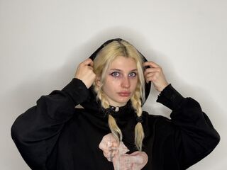 naked cam girl masturbating SerenaRatte