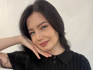 girl showing pussy SherleneKilty