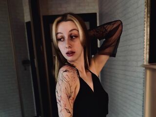 hot strip tease webcam ShoshanaManhardt
