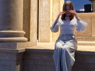 cam girl chatroom SonaQuinley