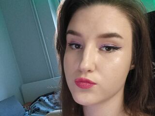 chatroom cam SuzannaConnally