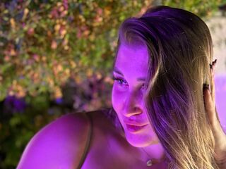 nude cam girl pic TarahZullo