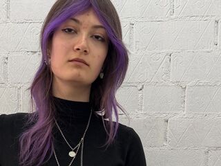 nude webcamgirl pic TieshaKresha