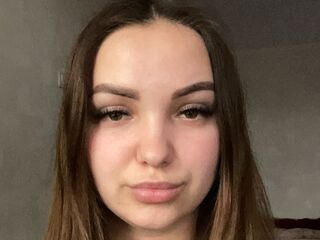 beautiful cam girl TwilaKohel